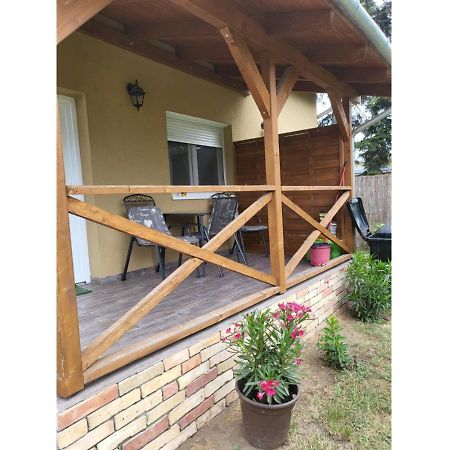 Ferienwohnung Forras Vendeghaz Tata Exterior foto
