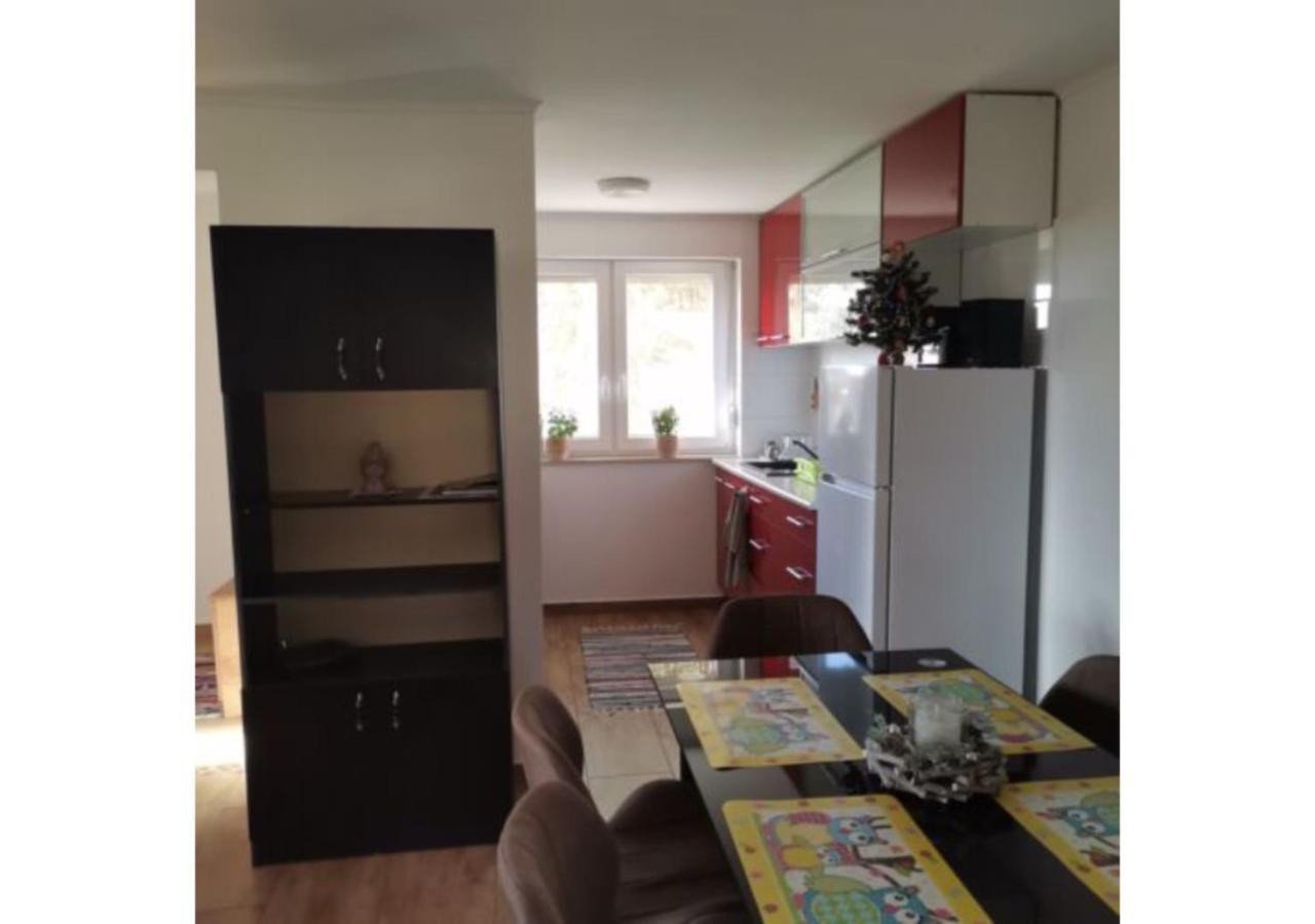 Ferienwohnung Forras Vendeghaz Tata Exterior foto