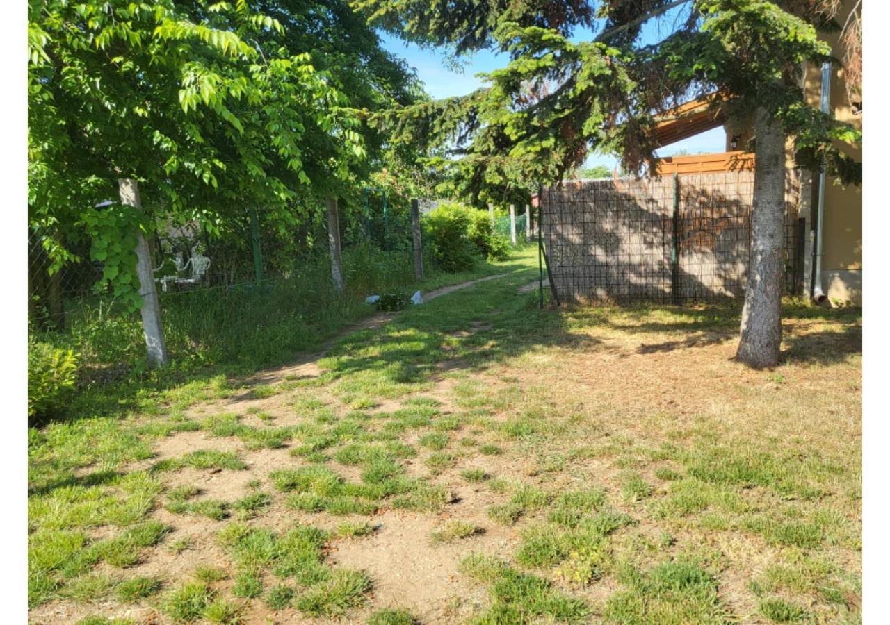 Ferienwohnung Forras Vendeghaz Tata Exterior foto